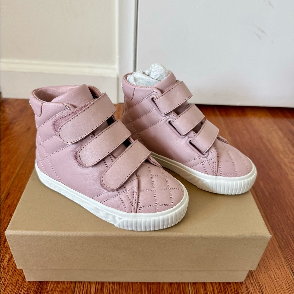 Kids Burberry boots in pink size 25